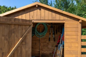 rangement des outils de jardin