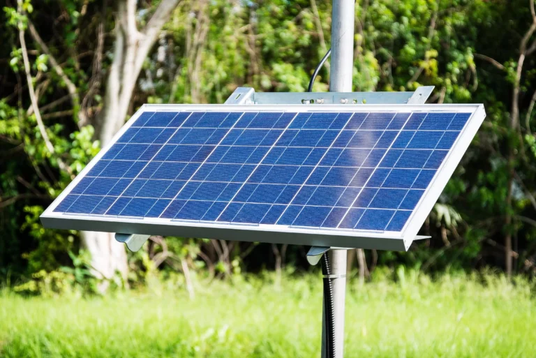nettoyant panneau solaire